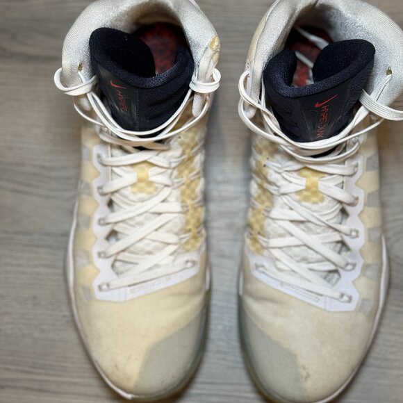 Size 13 - Nike Zoom Hyperdunk Men Basketball Sneakers ShoesWhite/Red 844359-146 - Picture 2 of 7